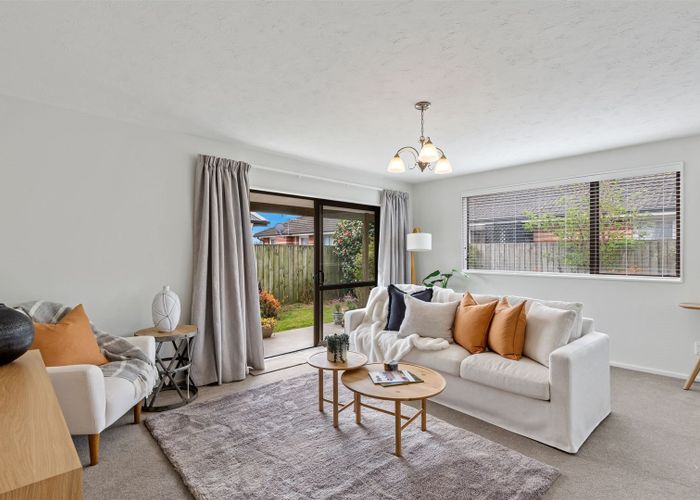  at 2/260 Lincoln Road, Addington, Christchurch