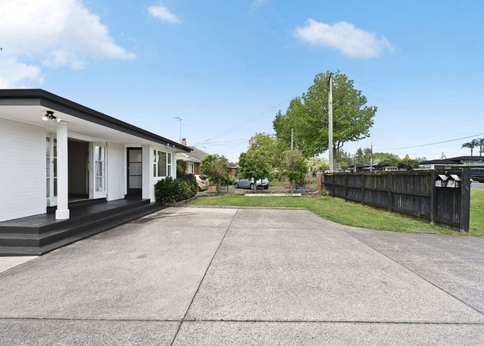  at 744 River Road, Chartwell, Hamilton