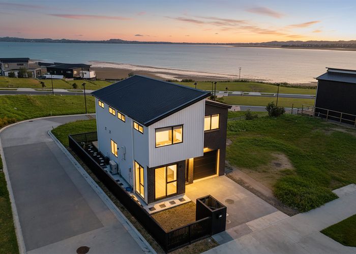  at 74 Picnic Point Road, Hobsonville, Waitakere City, Auckland