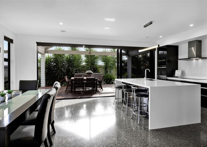  at 6 Pebble Beach Court, Waiwhakaiho, New Plymouth