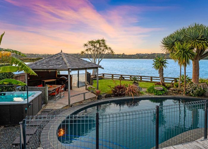  at 46 The Terrace, Herald Island, Waitakere City, Auckland