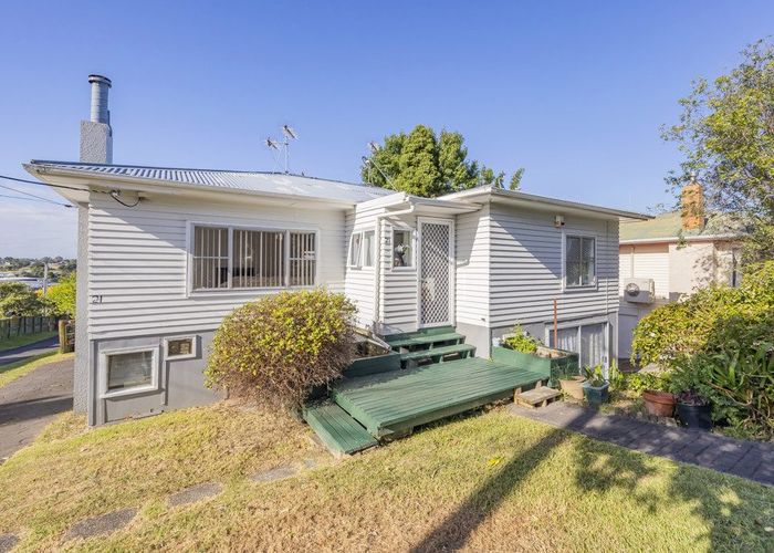  at 21 View Road, Glenfield, North Shore City, Auckland