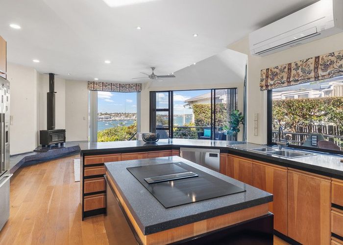  at 25 Bucklands Beach Road, Bucklands Beach, Auckland
