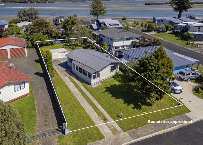  at 92 Catherine Crescent, Whitianga, Whitianga