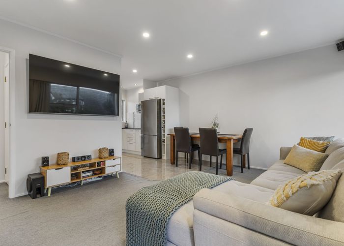  at 5/3 Koromiko Street, New Lynn, Auckland