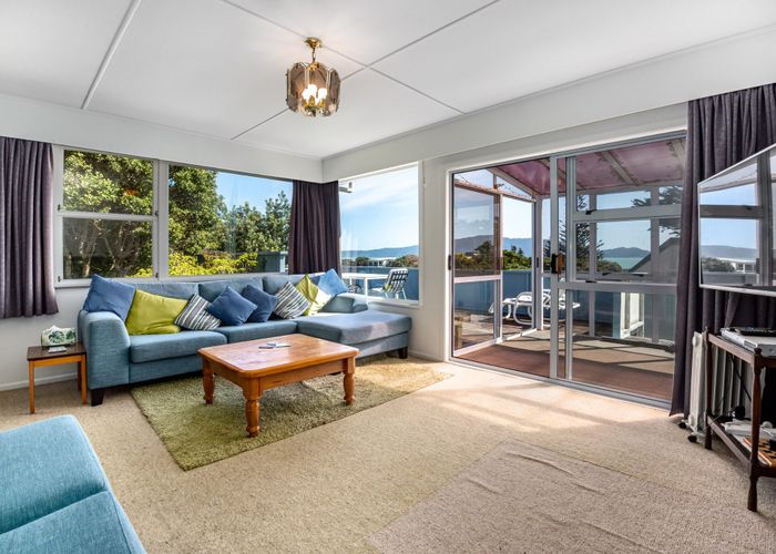  at 4 Rangihiroa Street, Waikanae Beach, Waikanae