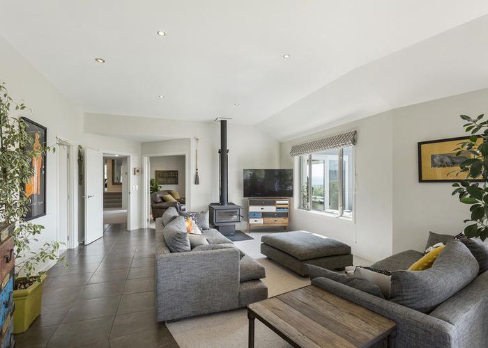  at 3 Fairmile Drive, Kinmont Park, Mosgiel