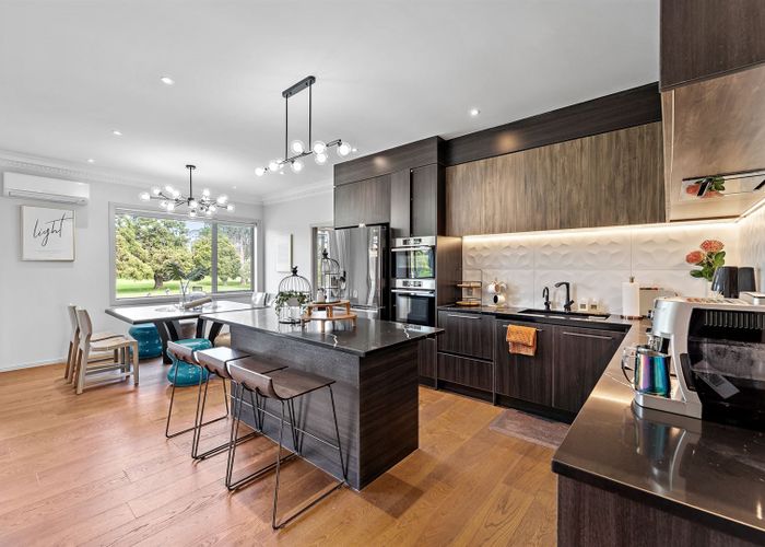  at 43 Oak Manor Drive, Albany, Auckland