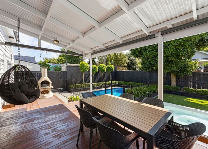  at 230 River Road, Claudelands, Hamilton, Waikato