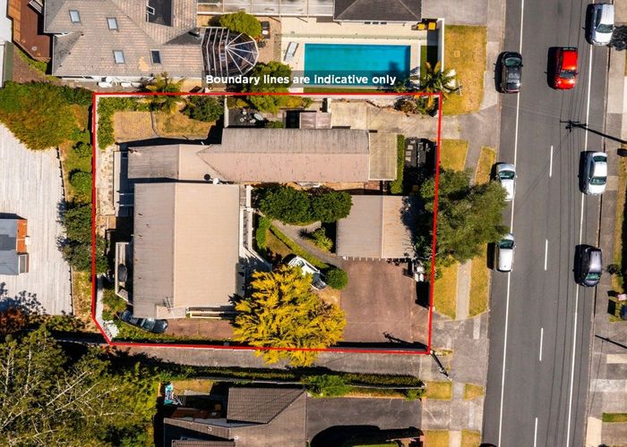  at 7 Aberdeen Road, Castor Bay, North Shore City, Auckland