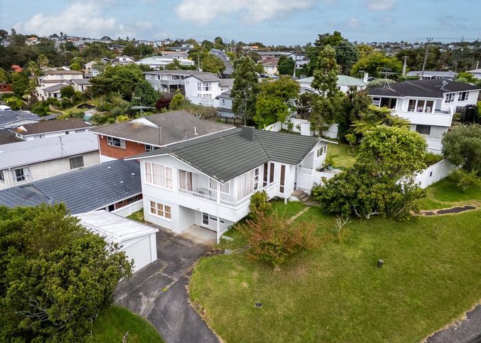  at 118 Mountbatten Avenue, Hillcrest, North Shore City, Auckland