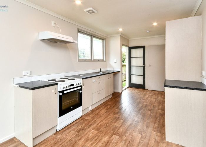  at 15 Racecourse Road, Waiuku, Waiuku