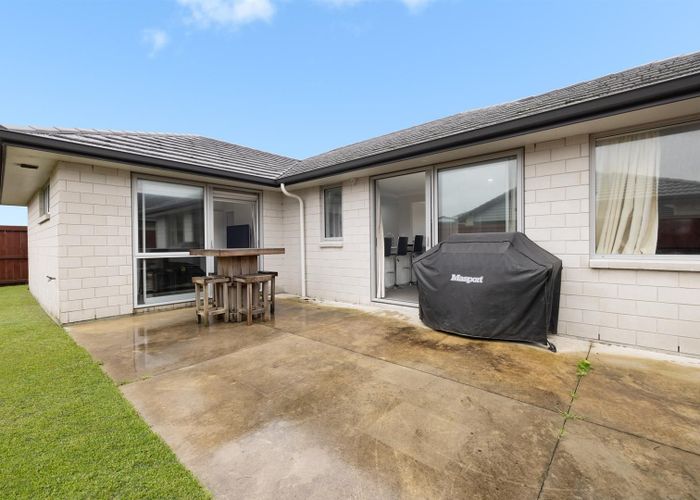 Free property data for 25 Livingstone Drive, Papamoa Beach, Papamoa
