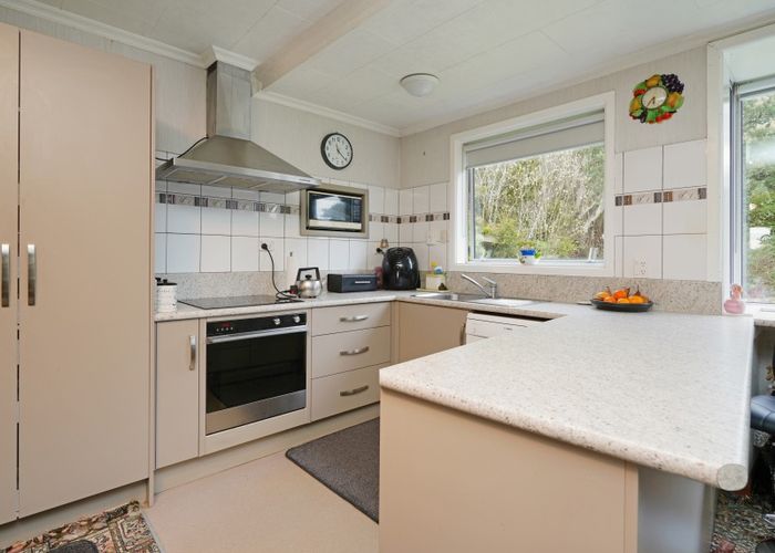  at 82 Oreti Road, Otatara