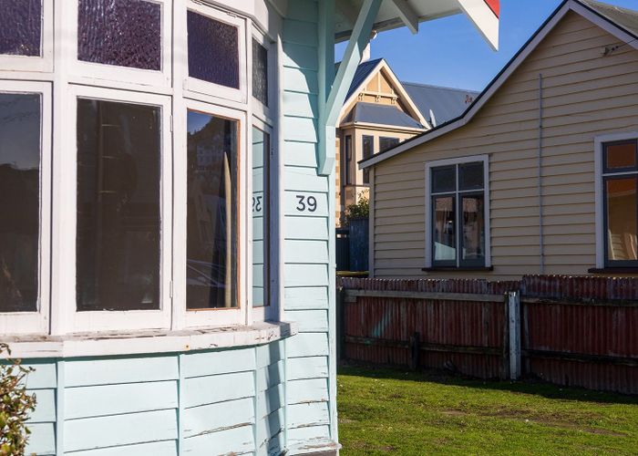  at 39 Howe Street, North Dunedin, Dunedin