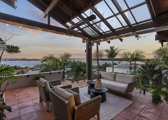  at 304 Riddell Road, Glendowie, Auckland