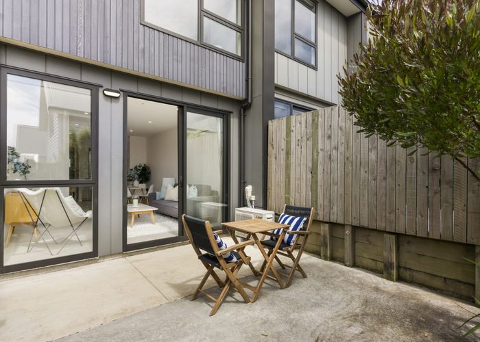  at 2/62 Spenmoor Street, Newlands, Wellington, Wellington