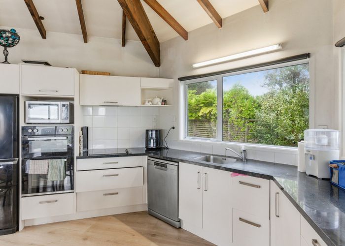  at 9 Waiheke Street, Waikanae Beach, Kapiti Coast, Wellington