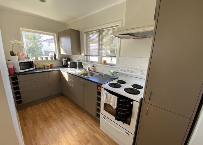  at 8 Lancing Road, Sandringham, Auckland