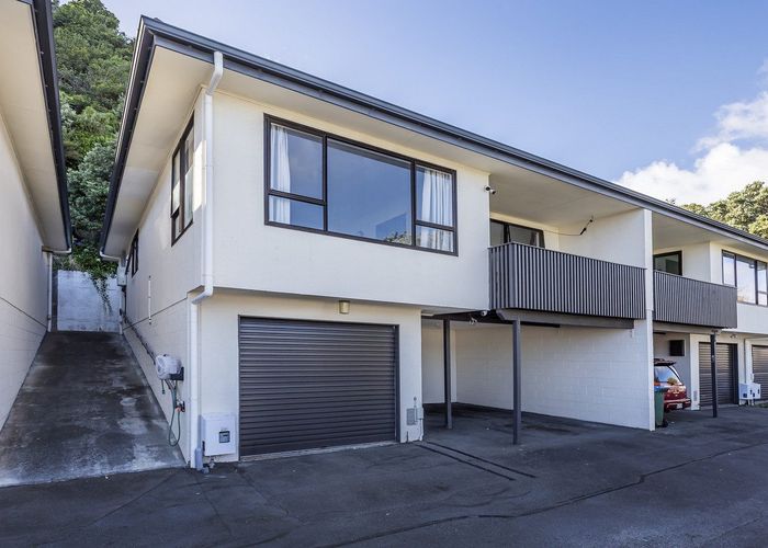  at 5/24 Acheron Road, Paremata, Porirua