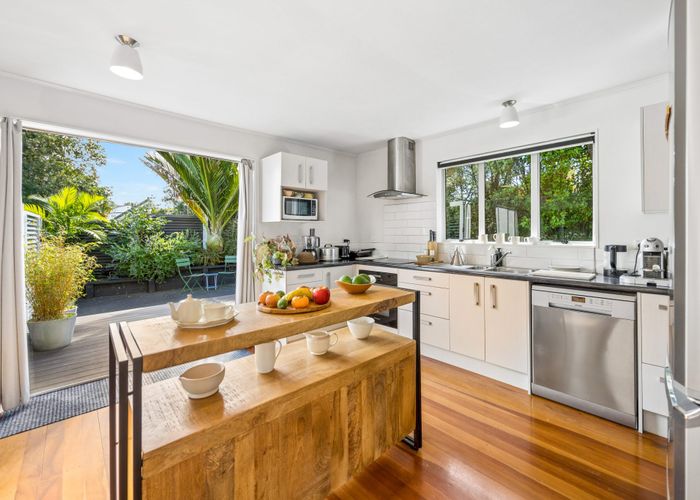  at 42 Tuarangi Road, Grey Lynn, Auckland City, Auckland