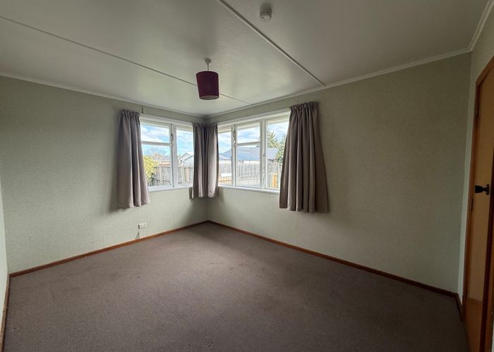  at 12B Ian Place, Bishopdale, Christchurch City, Canterbury