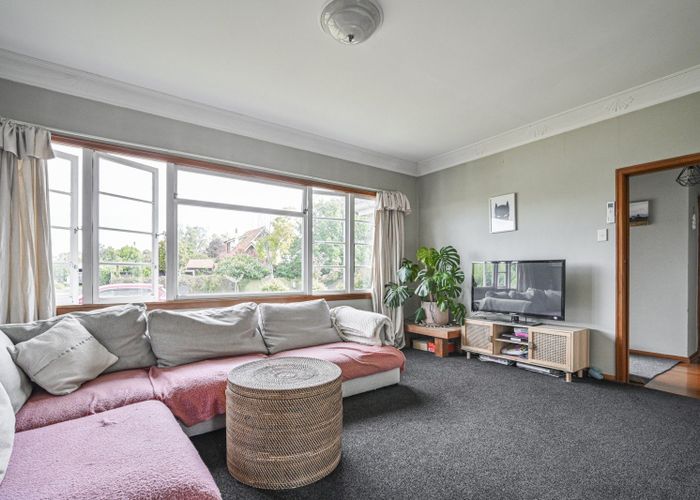 at 98 Duchess Crescent, Mayfair, Hastings