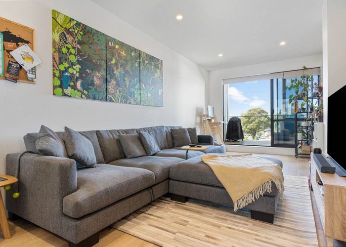  at 71 Swainston Road, Saint Johns, Auckland City, Auckland