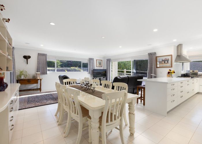  at 25 Contour Avenue, Pyes Pa, Tauranga