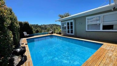  at 6 O'Donn Avenue, Beach Haven, Auckland