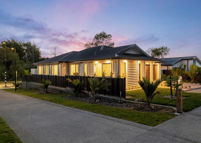  at 10 Lucent Lane, Milldale, Rodney, Auckland