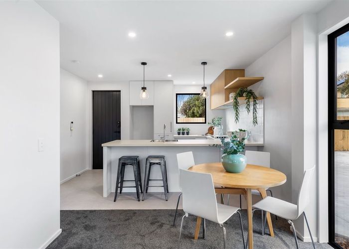  at 2/40 Hastings Street West, Sydenham, Christchurch City, Canterbury