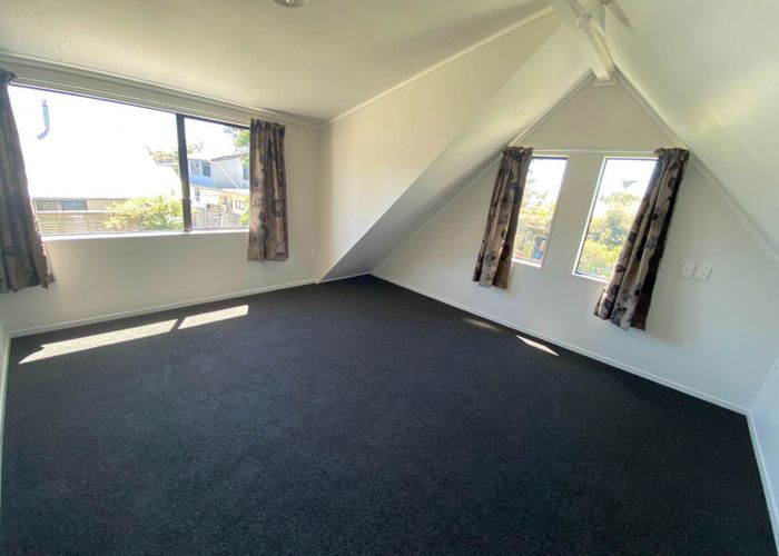  at 22 Hawke Crescent, Beachlands, Auckland