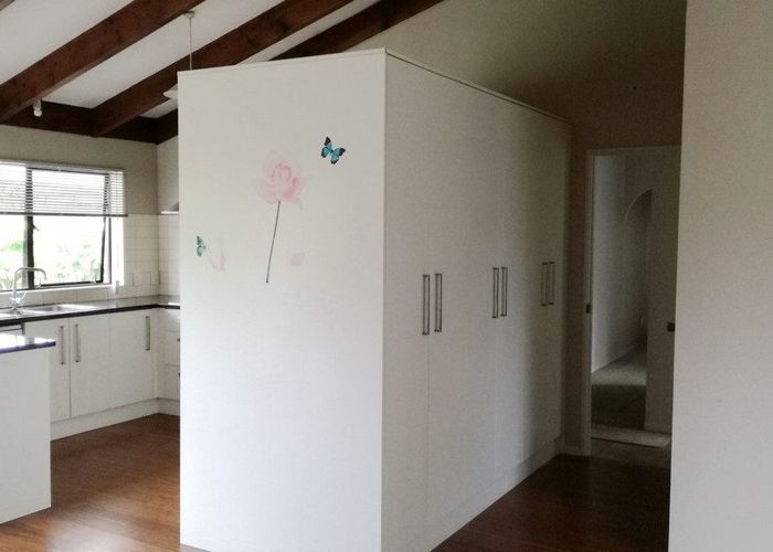  at 33 Olena Avenue, Sunnyhills, Auckland