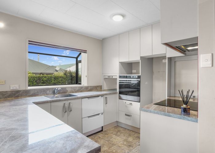  at 5 Westview Crescent, West Melton, West Melton