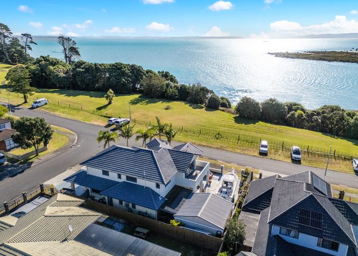  at 87 Pitt Avenue, Clendon Park, Auckland