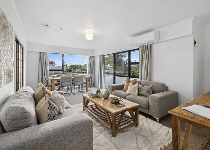  at 1/195 Bucklands Beach Road, Bucklands Beach, Manukau City, Auckland