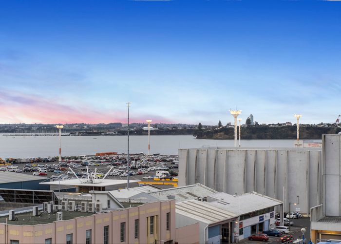  at 725/8 Dockside Lane, Auckland Central, Auckland