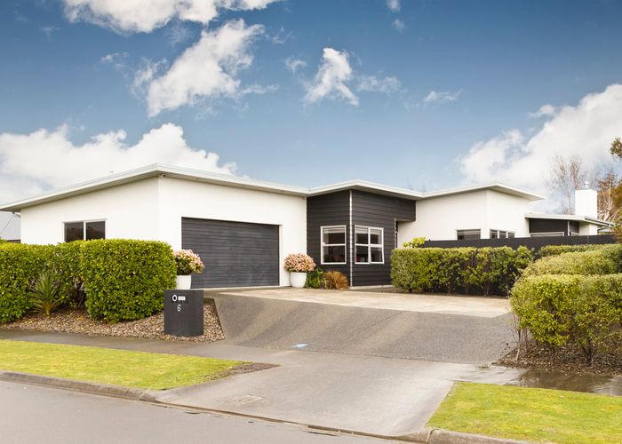  at 6 Rodeo Drive, Kelvin Grove, Palmerston North