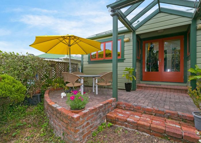  at 27 Disley Street, Highbury, Wellington