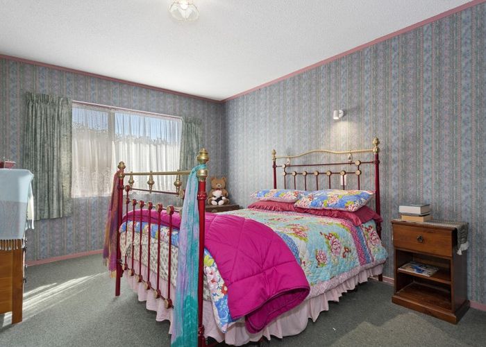  at 18 Esk Street, Parkvale, Tauranga
