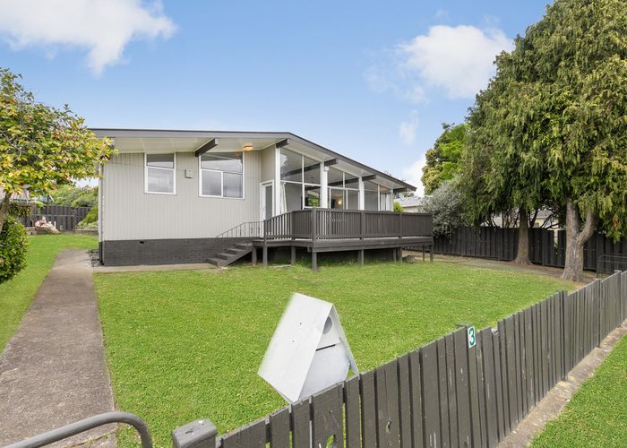  at 3 Yearsley Place, Manurewa, Auckland
