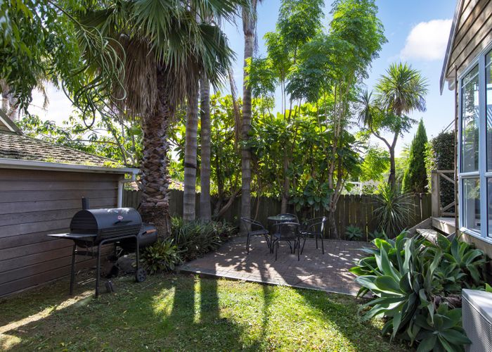  at 3/60 Larchwood Avenue, Westmere, Auckland