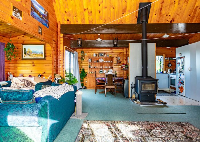  at 198 Gays Pass Road, Totara Valley