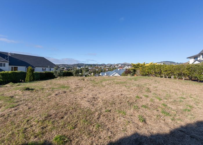  at 8 Clovelly Place, Westmorland, Christchurch