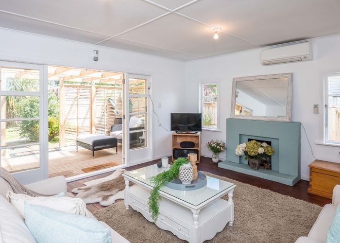  at 14 Alexander Road, Raumati Beach, Paraparaumu