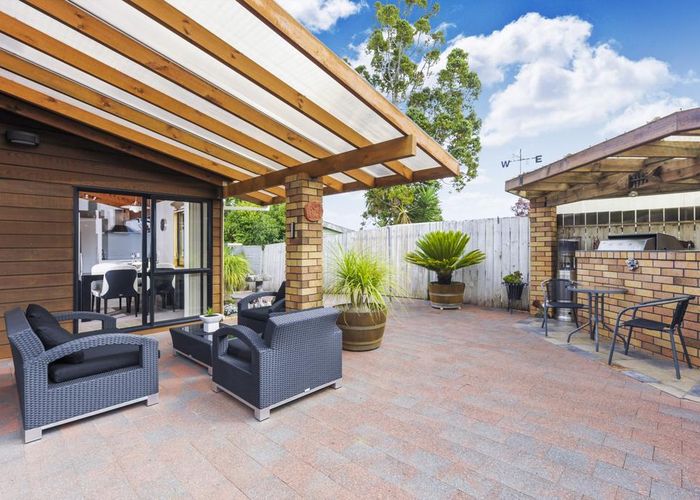  at 4 Shaw Road, Oratia, Auckland