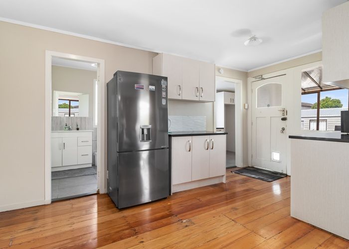  at 97 Taylor Street, Blockhouse Bay, Auckland