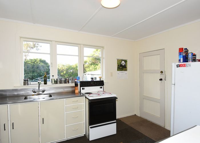  at 32 Johnston Street, Featherston