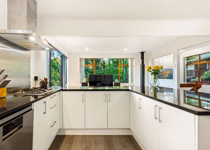  at 115 Laingholm Drive, Laingholm, Auckland